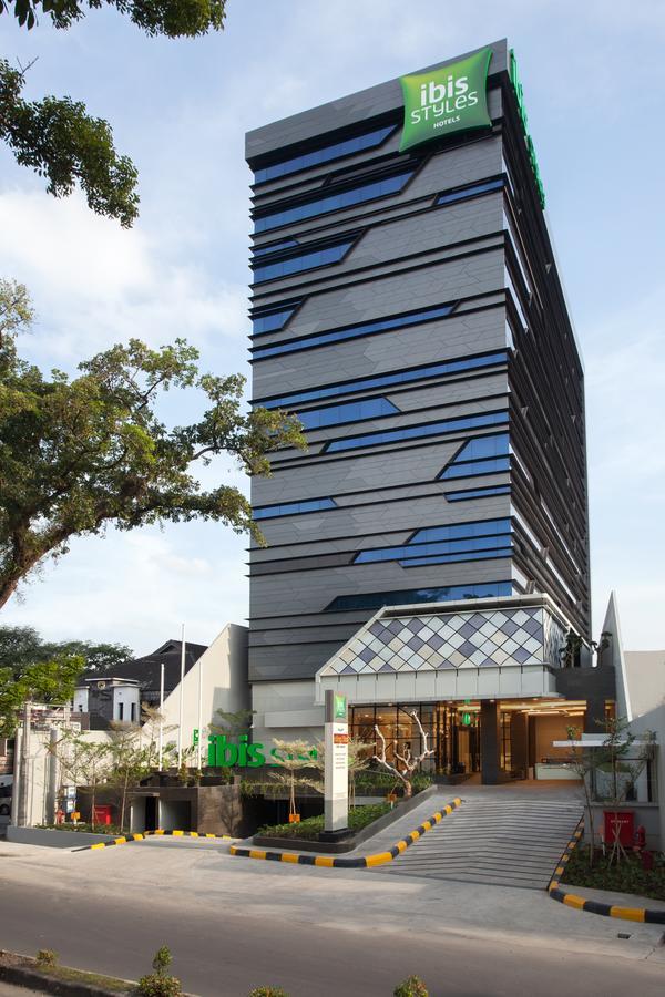 Ibis Styles Medan Pattimura Hotel Exterior photo